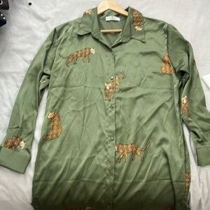 Long sleeve fun silk dress